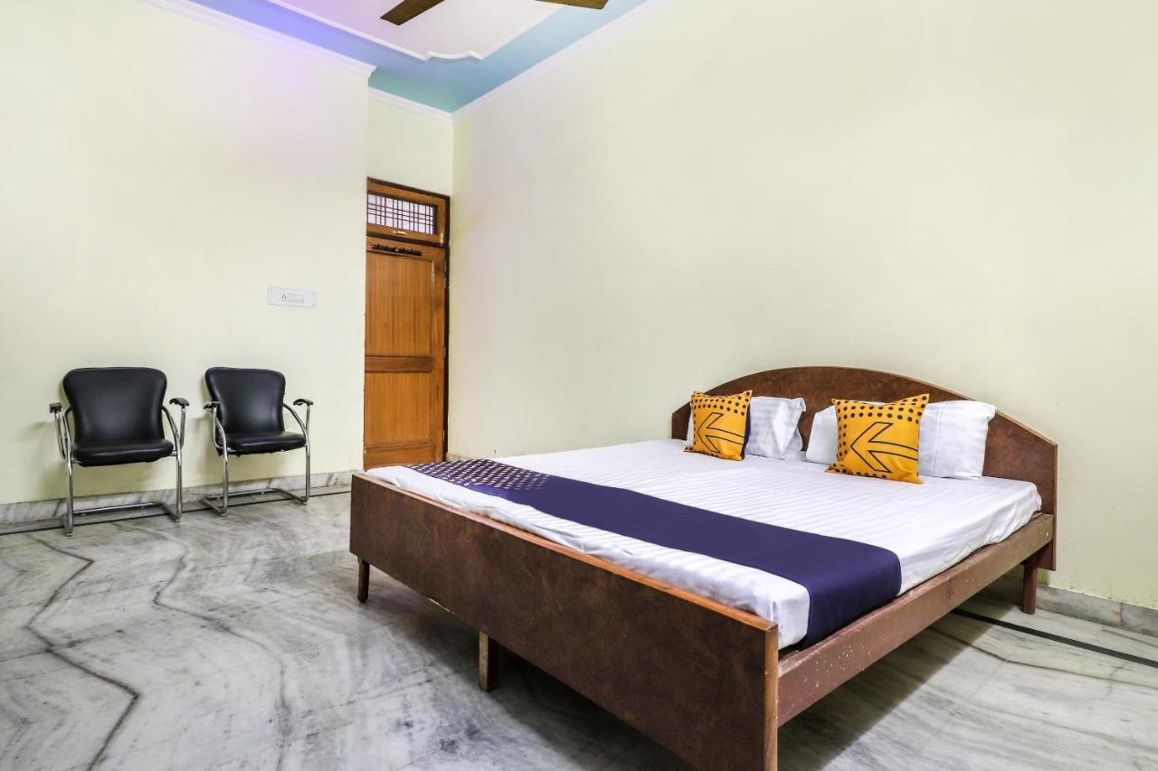 Spot On 70311 Rangoli Palace Hotel Лакнау Екстериор снимка